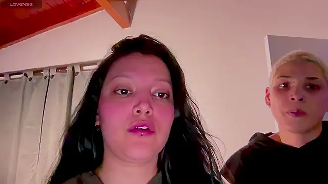 MarcellaGriffin webcam