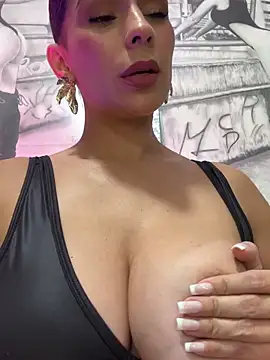 Mau_White webcam