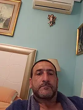 DanTrov79 webcam