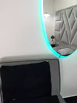MonzerratBoyer webcam