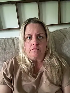 Milfshaker50 webcam