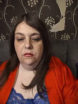 HousewifeMilf_Courtney webcam