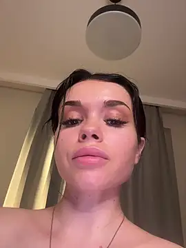 Luxuryy_baby live sex cam