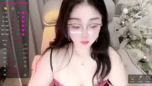 Monica-666888- webcam