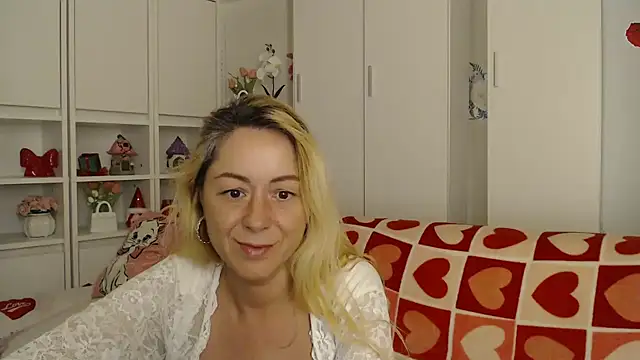_karolynesyera_ webcam