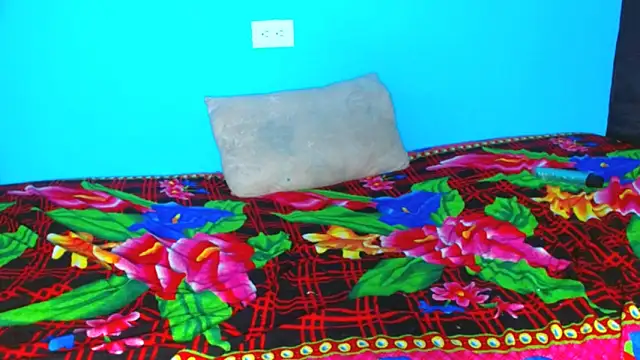 xxxsarahot250316 webcam