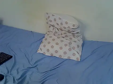 wifey_aj webcam