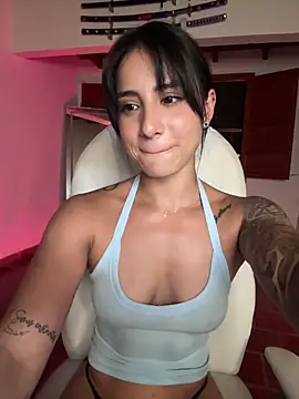 Ale_Lewis live cam
