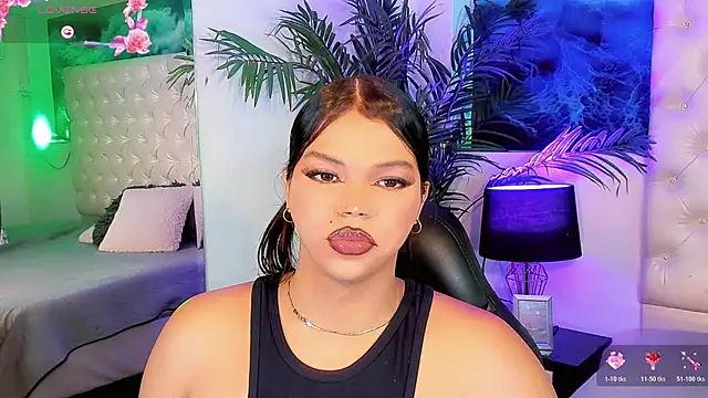 Keira_Fox31 webcam