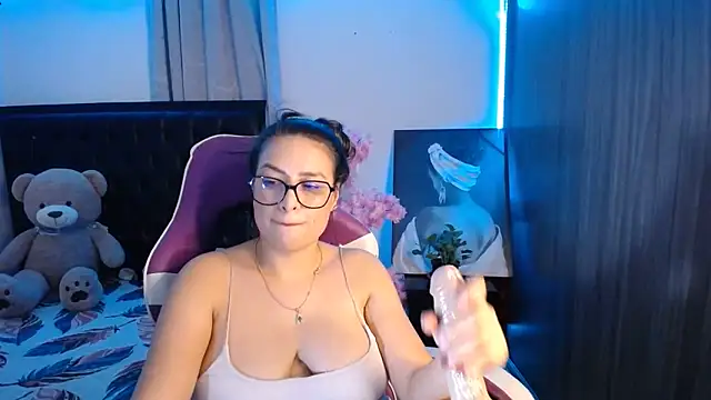 esmeraldaa230 webcam