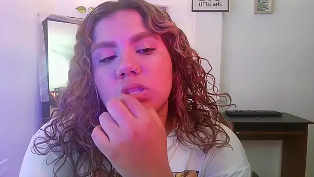 evania_lorns webcam
