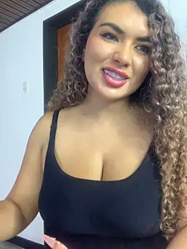 TianaRios_Pink webcam