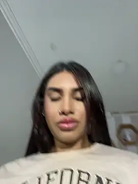 Amber_Peiige webcam