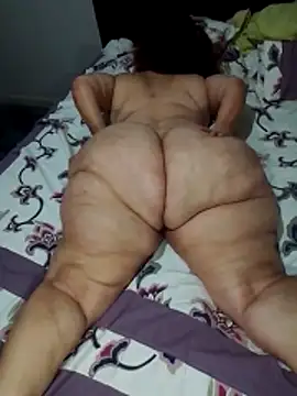 MegaAssMature webcam