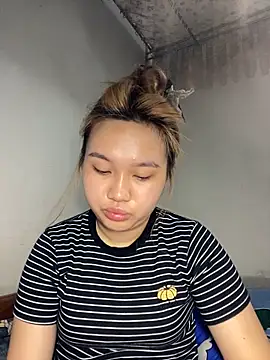 Almira6868 webcam