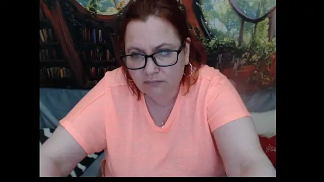 PlayfullMature webcam