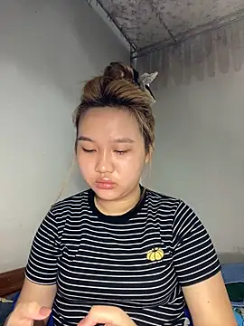 Almira6868 webcam