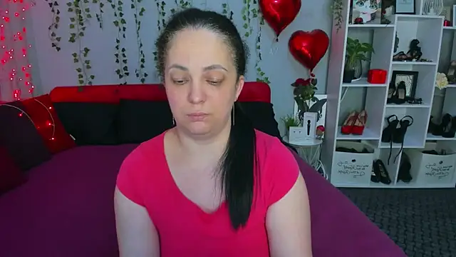 darlingmilf - DarlingMilf's free webcam - UK Sex Cams
