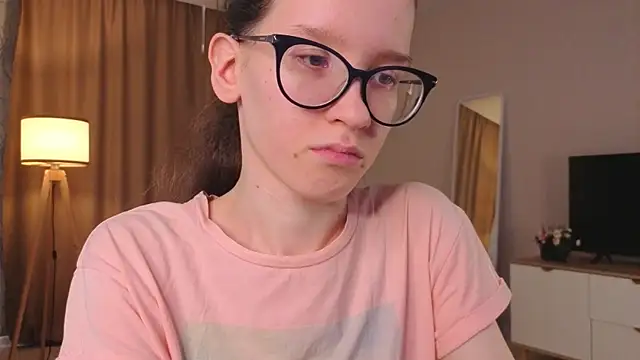 BettyBrowni webcam