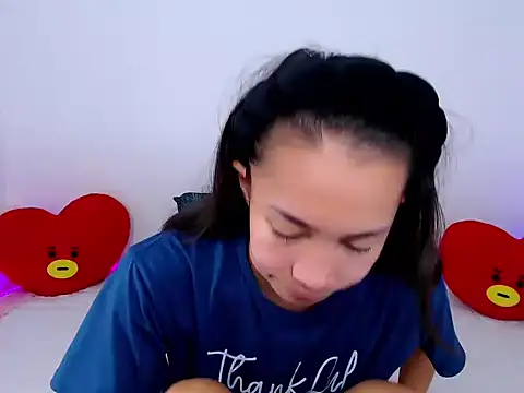 Sweet_kittyxx webcam
