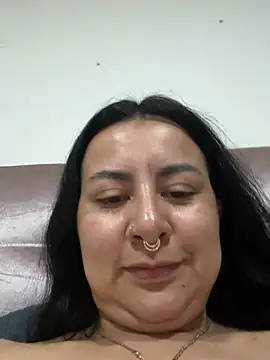 Abril_Luv webcam