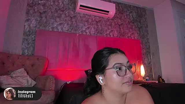 lilithst_ webcam