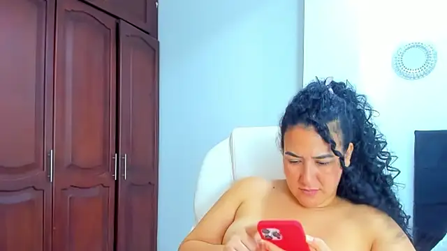 kathyajhonss webcam