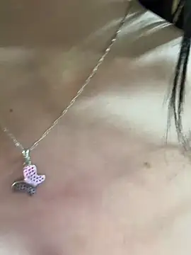 Maddy_Jones webcam