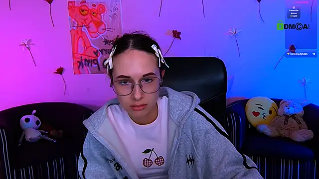 mona_cloud webcam