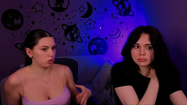 riley_sanders webcam