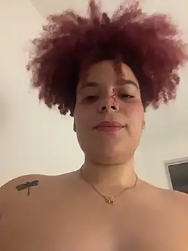 Leyah__ webcam