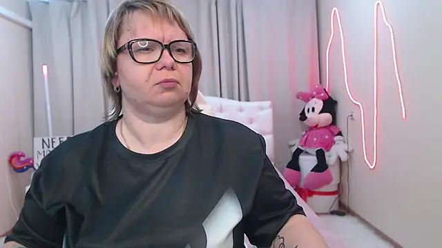 BonnnyBoobsy webcam
