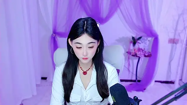 Tili_Lucky webcam
