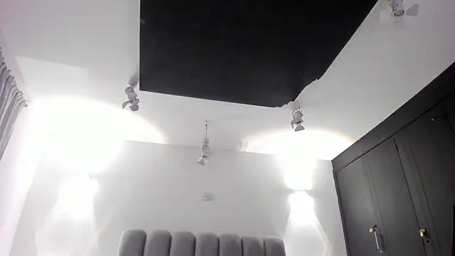 ScarletZaint webcam