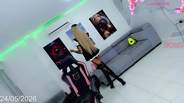 Nella_Dolls webcam