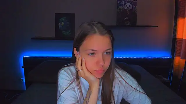 AlexaBarkley webcam