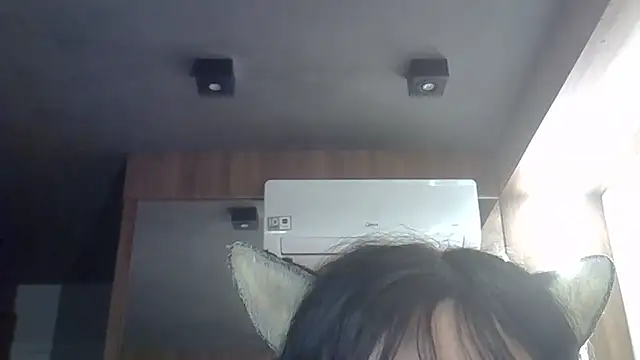 SkinnyKitten webcam