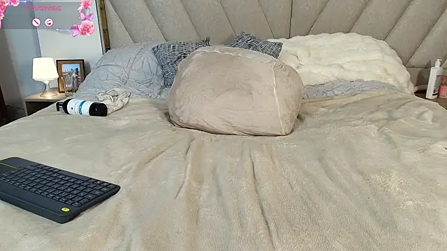 im_alivys_ webcam