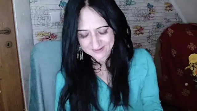 DebraMilf webcam