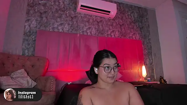 lilithst_ webcam