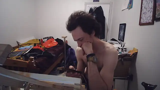 JohnnyMoves webcam