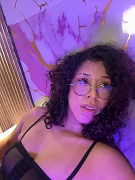 Woo_isDaphne webcam