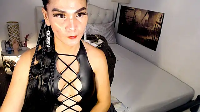 NinaDOM4CUM webcam