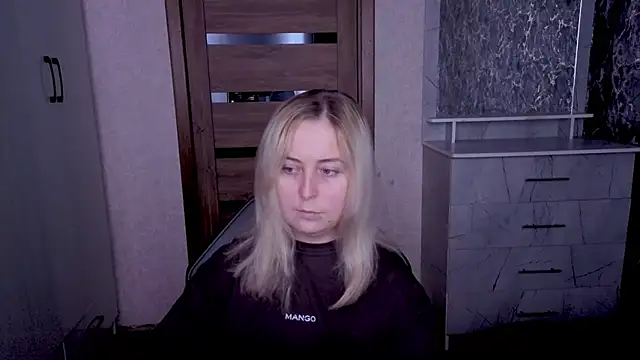 Kristy-Max webcam
