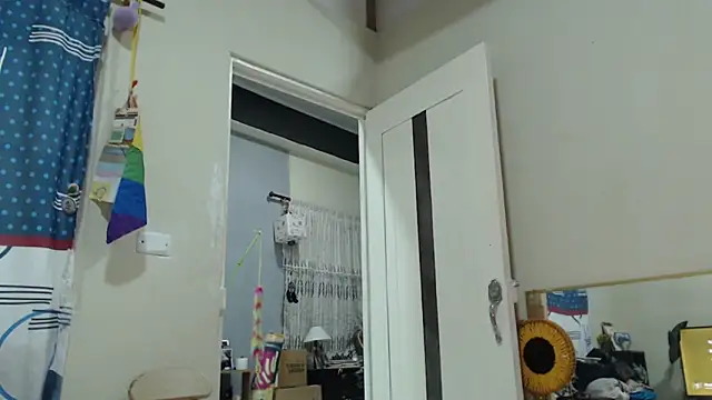 AlinaWoolf_ webcam