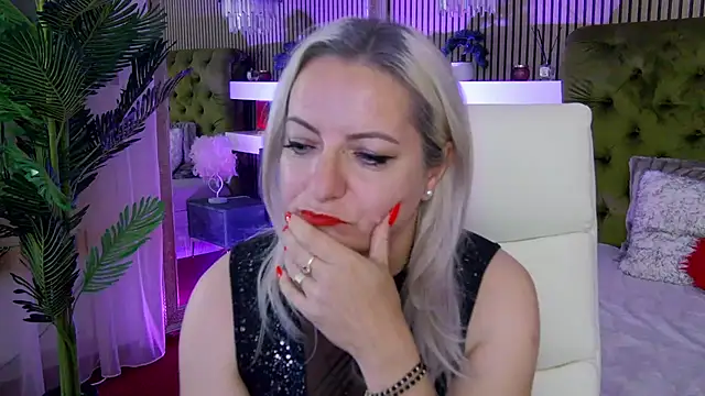 LadyTouch webcam