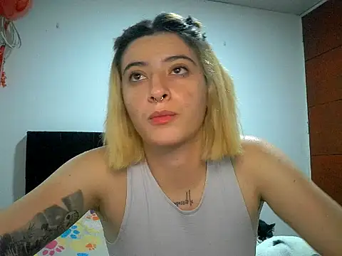 Mia_foster1 webcam
