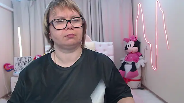 BonnnyBoobsy webcam