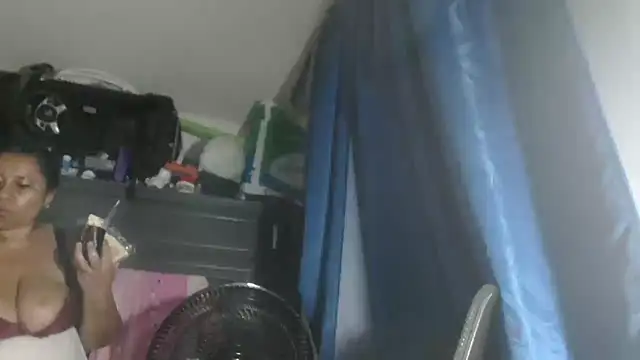 adrixxx38 webcam