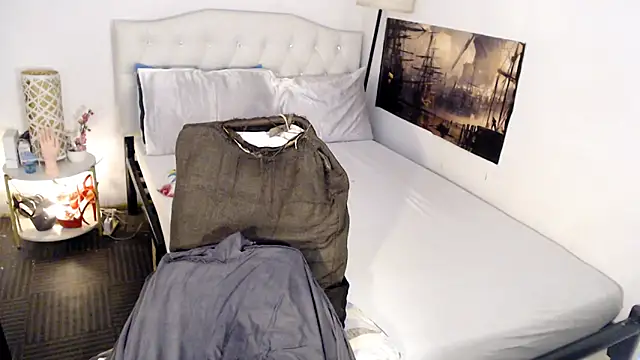 NinaDOM4CUM live sex cam